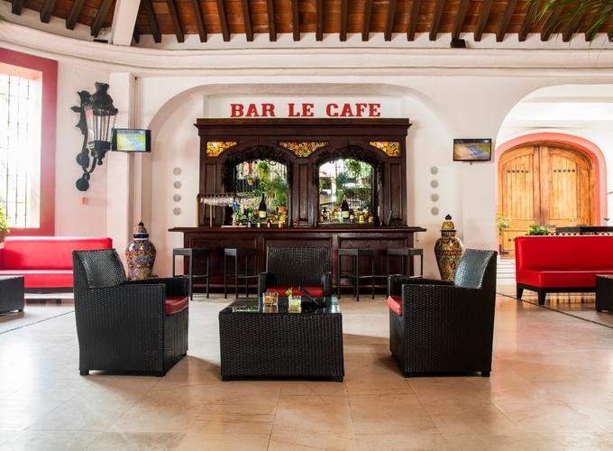 Le Cafe Lobby Bar Krystal® Puerto Vallarta Le Cafe Lobby Bar Krystal® Puerto Vallarta
